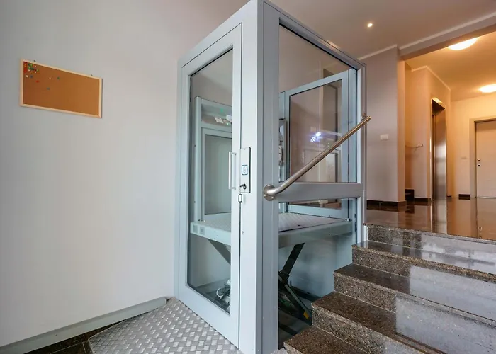 West Side By Lesdomus